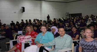 โครงการค่ายภาษาอังกฤษ (English Camp 2011) สัญจร ณ วิทยาเขตสุราษฎร์ธานี 