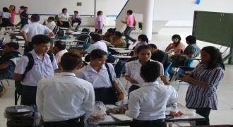 การสอบสัมภาษณ์ผู้ผ่านการคัดเลือกเข้าศึกษา ในระบบ Admission 2555 