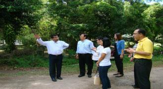 ผู้บริหาร ม.อ.สุราษฯ ลงพื้นที่เยี่ยมชมสถาบันพุทธทาส (อาคารอาศรมพุทธบุตร)  อ.ไชยา จ.สุราษฎร์ธานี