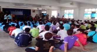 โครงการเครือข่ายแกนนำอุดมศึกษาการป้องกันยาเสพติด(ม.อ.สุราษฎร์ธานี,ราชภัฎ,วิทยาลัยพยาบาลบรมราชชนนี)  เมื่อวันที่ 31 ส.ค.56 - 1 ก.ย.56 ณ กองบินบิน