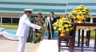 ม.อ.สุราษฎร์ธานี จัดกิจกรรมวางพวงมาลาเนื่องใน วันมหิดล