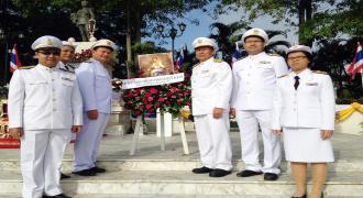 ม.อ.สุราษฎร์ธานี ร่วมวางพวงมาลาวันปิยมหาราช ณ ลานพระบรมราชานุสาวรีย์  ร. 5 ศาลากลางจังหวัดสุราษฎร์ธานี