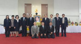 อธิการบดีมหาวิทยาลัยสงขลานครินทร์ พร้อมด้วยคณะผู้บริหารมหาวิทยาลัย  เข้าร่วมลงนามถวายพระพร พระบาทสมเด็จพระเจ้าอยู่หัวฯ