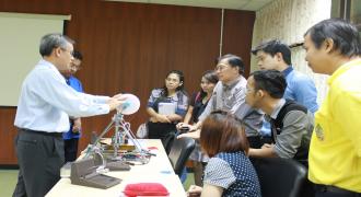 การแลกเปลี่ยนเรียนรู้ และการนำเสนอ เครื่องพิมพ์ 3 มิติ Lekobot