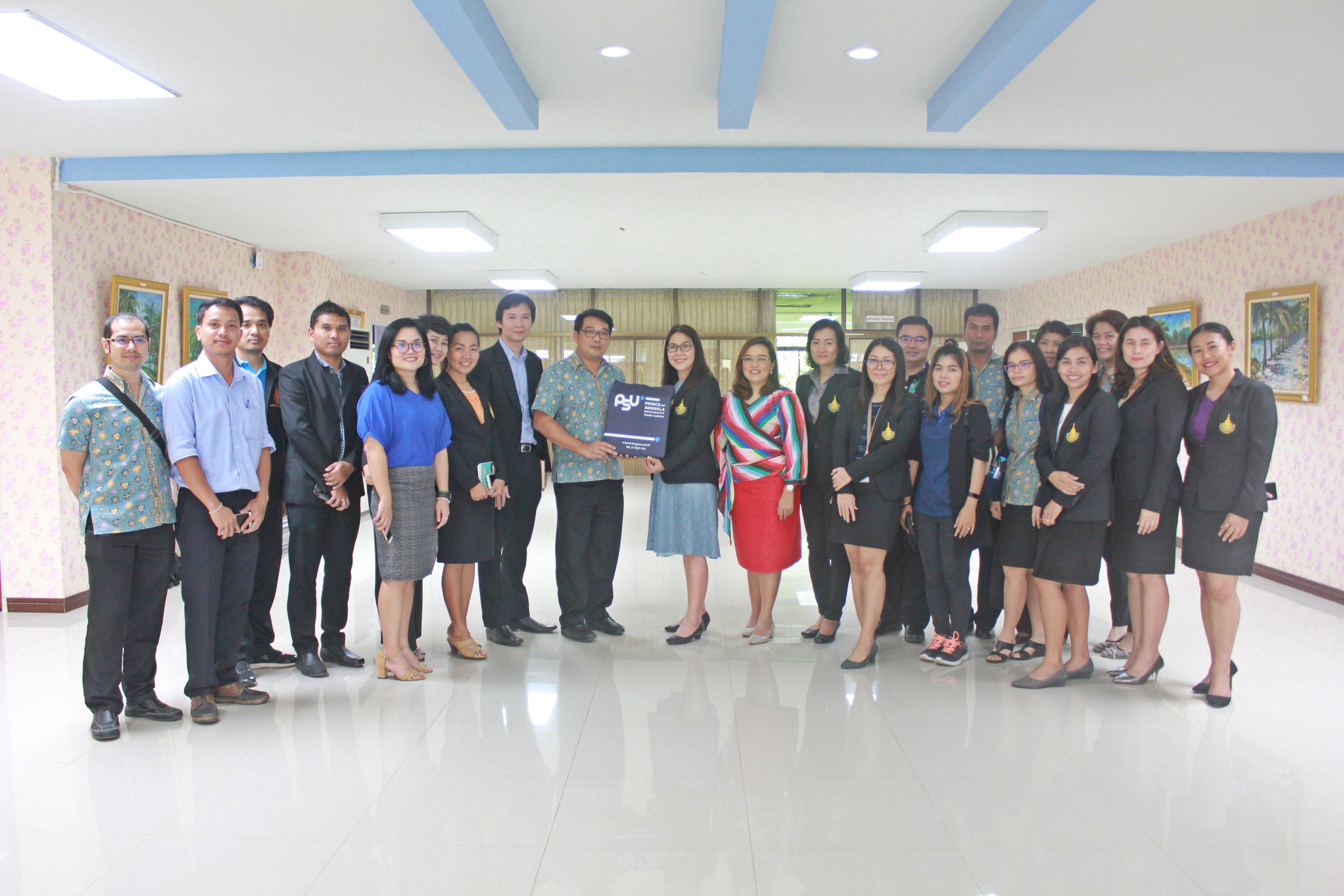 ต้อนรับคณะศึกษาดูงานด้านงานบัญชีและการเงิน จากวิทยาเขตตรัง
