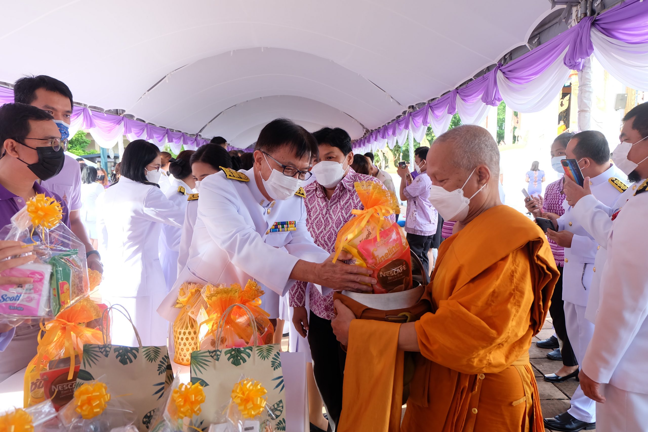 Read more about the article ม.อ.ตรัง ร่วมกิจกรรมเฉลิมพระเกียรติสมเด็จพระนางเจ้าฯ พระบรมราชินี เนื่องในโอกาสวันเฉลิมพระชนมพรรษา 3 มิถุนายน 2565