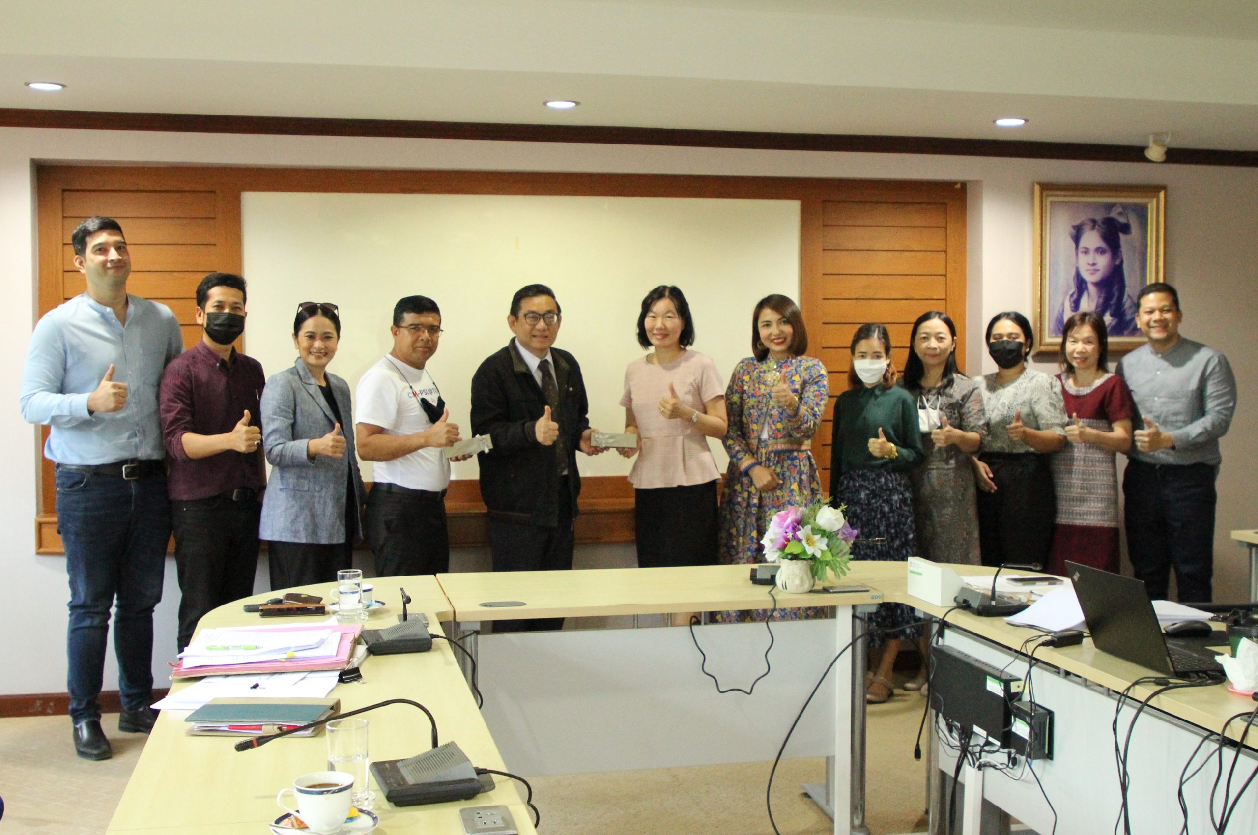 Read more about the article คณะกรรมการประจำคณะพาณิชยศาสตร์ฯ ร่วมแสดงความยินดีกับอาจารย์ที่ได้รับการแต่งตั้งให้ดำรงตำแหน่ง ผู้ช่วยศาสตราจารย์