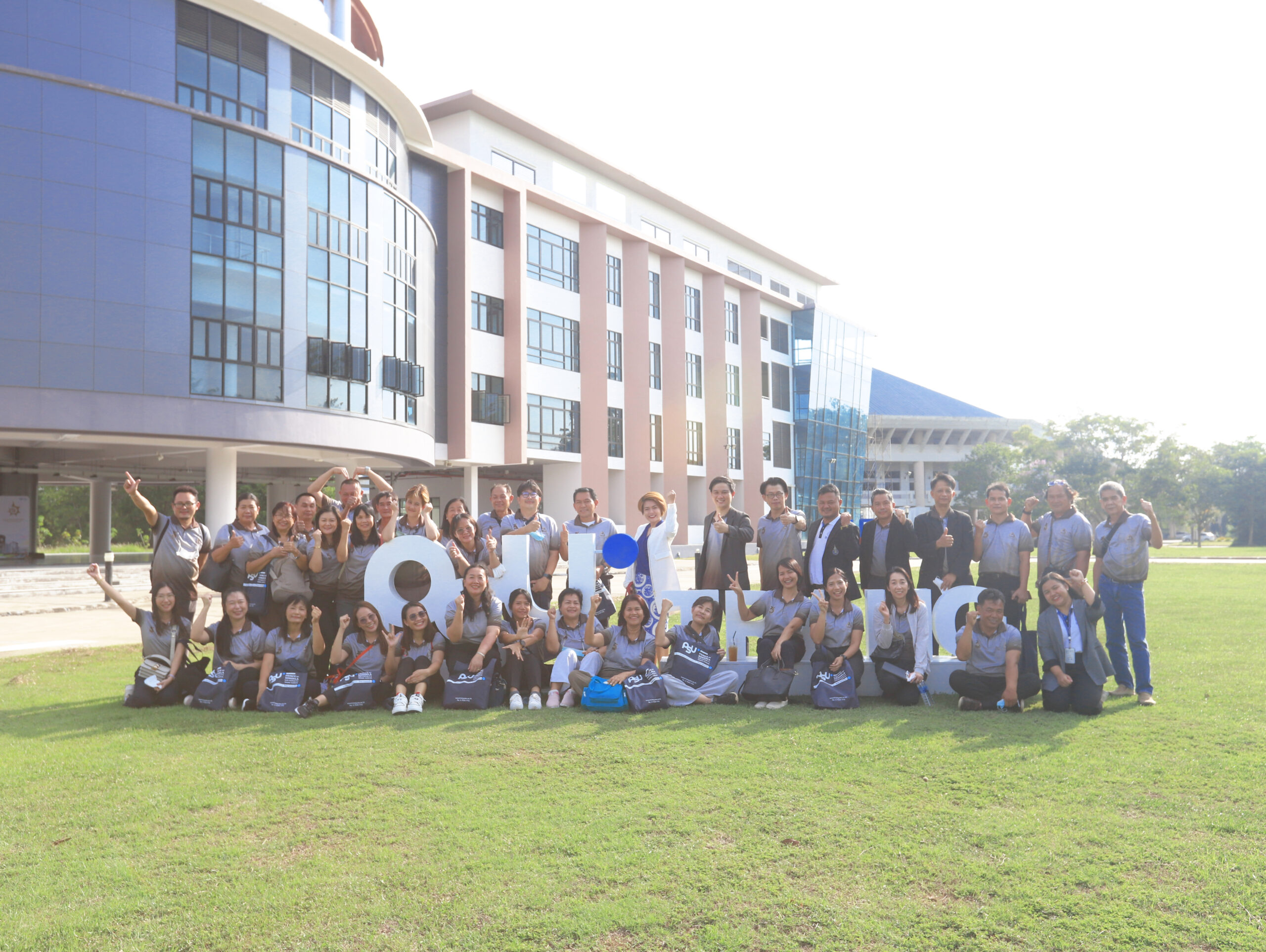 Read more about the article คณะสถาปัตย์ ม.อ.ตรัง ให้การต้อนรับคณะดูงานจาก คณะสถาปัตย์ ม.ขอนแก่น