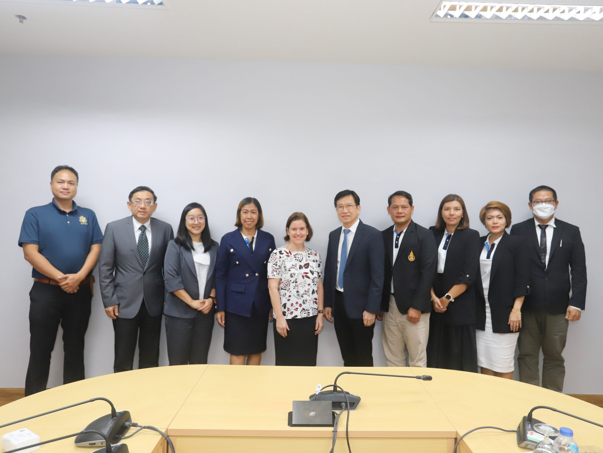 Read more about the article ม.อ.ตรัง  ร่วมพูดคุยความร่วมมือกับ Regional English Language Office สถานเอกอัครราชทูตสหรัฐอเมริกาประจำประเทศไทย